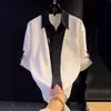 Roupas Masculinas de Luxo Leve, Marca Tendência Plus Size, Camisas Masculinas de Alta Qualidade Estilosas e Modernas com Color-Blocking e Bordado de Letras