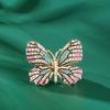 Broche de mariposa creativo coreano 2023, broche de aleación de diamantes, accesorios de ropa, exquisito ramillete, fábrica al por mayor