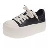 Sapatos brancos pequenos de sola grossa femininos 2025 primavera plataforma versátil sapatos casuais pequenos leves retrô sapatos altos