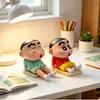 Figura de Escritorio de Crayon Shin-chan Más Vendida Adorno Soporte Perezoso para Teléfono Figura Linda Regalo Soporte de Dibujos Animados para Teléfono