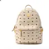 Nova Mochila da Marca m para Homens e Mulheres, Rebites Laterais, Mochila Escolar para Estudantes, Bolsa Pequena Versátil de Ombro Cruzado Tendência