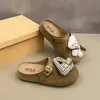Sandalias Birkenstock Estilo Bosque Oso Lindo para Mujer 2026 Nuevo Estilo Otoño Versátiles para Uso al Aire Libre Sandalias sin Cierre de Suela Gruesa