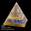 Pirámide de Cristal Natural de 8 cm Decoración Creativa para el Hogar Adorno Artesanal Bola de Cristal Envuelto en Resina Pirámide de Resina
