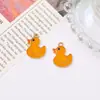 Pato Amarillo Pequeño de Dibujos Animados Aleación Esmalte Goteo Adorno Accesorios Colgante para Collar DIY Colgante para Llavero Colgante con Agujero Accesorios para Ropa