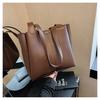2023 Nova Bolsa Tote de Cor Sólida Vintage Moda Tendência Feminina Bolsa de Mão Simples Elegante Tendência Bolsa Feminina de Ombro Transversal