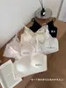 Lencería de encaje francés puramente sensual y sexy para bustos pequeños, realzando y moldeando el busto, eliminando los bultos laterales, sin varillas, hermoso sujetador de espalda para mujer 9637