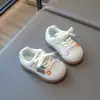 Zapatillas Deportivas para Niñas 2026 Nuevas de Primavera y Otoño Zapatillas Casuales Infantiles Zapatos de Entrenamiento Alemanes de Princesa Flor para Bebé Niña