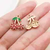 Pingente de Cereja com Strass Base Dourada Coração de Diamante Vermelho Pingente de Cereja Acessórios para Brinco Pulseira Chaveiro DIY Venda por Atacado