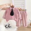 Traje de otoño para niño 2024 nuevo estilo extranjero niño de un año bebé primavera y otoño color sólido corbata suéter conjunto de tres piezas marea