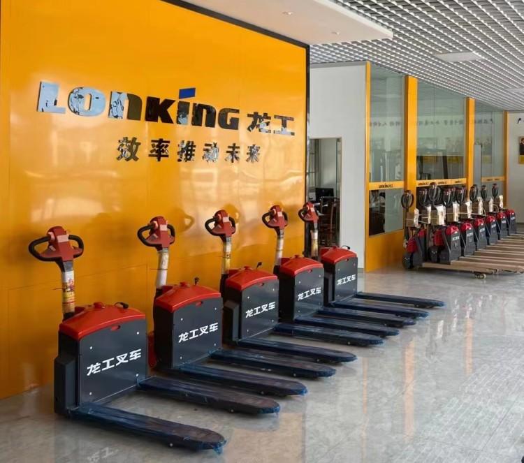 龙工仓储车群图2A