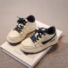 Zapatos de Baloncesto de Moda para Niños Otoño 2024 Explosiones Moda Joker Zapatos Casuales para Hombre Suela Suave Zapatos para Niñas