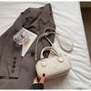Bolso Retro de Alta Gama para Mujer Verano 2025 Nuevo Bolso Satchel de Moda Bandolera Versátil Bolso Boston con Textura de Guijarros