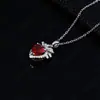 Collar de Sangre de Paloma Rojo de Venta Caliente Transfronterizo Colgante de Corazón Plata S925 Moda Personalizado Lujo Ligero Nicho Regalo de Alta Gama y Elegante