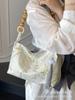 Bolsa de Verão Vintage Feminina 2025 Nova Versátil Novo Estilo Chinês Bolsa de Ombro Axilar Bordada Guofeng de Mão Hanfu