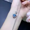 Pingente em prata de lei s925 com topázio azul suíço, moderno, requintado, luxo leve, toque de alta qualidade, pedra principal 8mm