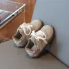 Zapatillas para niñas 2026 otoño nuevo versión coreana suela blanda zapatillas casuales para niñas, ligeras, duraderas y a la moda para niños