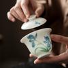 Tazón de té de cerámica con dos tapas y diseño de flor de iris pintada a mano, no caliente, para juego de té de kung fu doméstico, tazón de té de estilo chino, taza de té individual