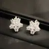 Pendientes Exquisitos de Estrella de Cinco Puntas Incrustados con Piedras Estilo Coreano Chapados en Oro Dos Tonos Versátiles Elegantes Pendientes Clip para Oreja sin Perforación para Mujer