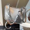 Bolso Versátil de Moda de Nicho Francés con Correa de Cadena para Mujer, Nuevo Bolso Cruzado Cuadrado Pequeño de Venta Caliente Transfronteriza 2026