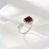 Anel de Prata S925 com Rubi Cultivado Transfronteiriço para Mulheres, Formato Quadrado com Diamantes Gota d'Água, Design de Pedra Dupla, Toque de Luxo Leve e de Alta Qualidade