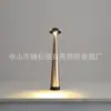 Estilo Ins Luxo Leve Sensação de Alto Padrão Ferragens Criativa Luminária de Mesa Luminária de Mesa para Atmosfera de Bar Luminária de Cabeceira