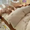 Juego de Cama de Invierno de Cuatro Piezas Manta de Leche Engrosada Felpa de Doble Cara Funda Nórdica Sábana Bajera de Felpa de Coral Sábana Funda Nórdica de Tres Piezas