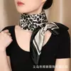 Novo Lenço Quadrado Fashion de 90cm com Estampa de Leopardo, Cetim de Seda Artificial, Lenço de Seda Estilo Ocidental, Lenço Elegante de Alta Qualidade, Lenço Versátil