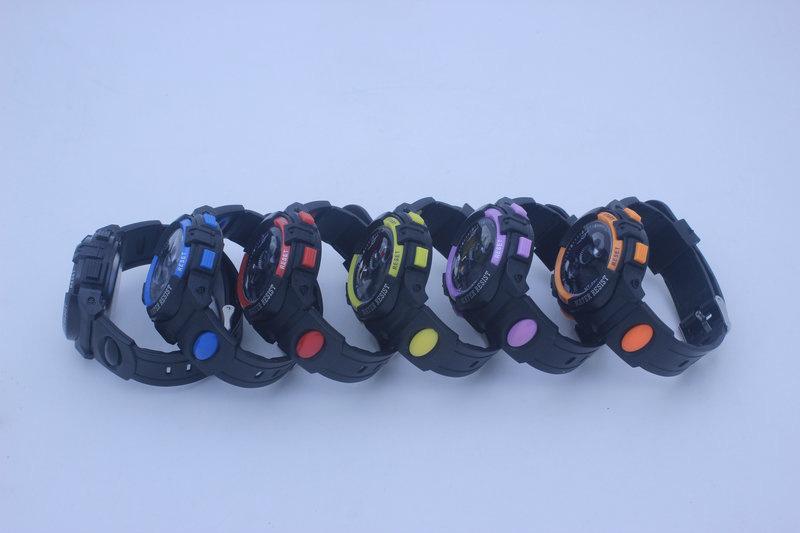 888F-013.jpg