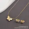 Conjunto de Colar e Brincos de Borboleta para Mulheres, Corrente para Clavícula com Pedra Olho de Gato, Luxo Leve, Sensação de Alta Qualidade, Temperamento Suave, Joia Versátil para Presente