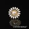 Nueva Hebilla de Pañuelo de Seda con Diseño de Nicho de Camelia Retro Estilo Francés para Mujer, Accesorio Decorativo Versátil Hebilla para Pañuelo Abrigo