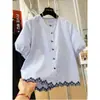 Diseño estilo coreano nicho dobladillo que reduce la edad bordado de encaje raya camisa de manga corta mujer verano delgado top pequeño