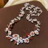 Pendientes Largos con Borla de Flor y Mariposa de Circonita, Modernos y Versátiles, Pendientes Elegantes, Pendientes de Lujo Ligero y Gama Alta para Mujeres