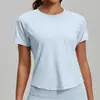Camiseta de Fitness Esportiva de Malha Respirável Solta de Manga Curta, Estilo Europeu e Americano Transfronteiriço, Nova Moda para Mulheres