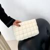 Bolsa de cosméticos plisada de moda para celebridades de internet, nuevo modelo 2023, versátil, estilo occidental, bolso pequeño para mujer, bolso casual coreano para mujer, cartera de mano para mujer