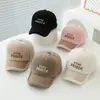Boné de baseball infantil quente com forro de fleece para outono e inverno, bordado de letras, chapéu de bebê, boné com bico de pato à prova de vento para atividades ao ar livre, transfronteiriço