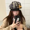 Óculos com Padrão Estilo Atmosférico Urso Boina Feminino Outono e Inverno Mostra-Rosto Chapéu Octogonal Pequeno Chapéu Doce de Boia Tendência