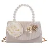 Bolso de Mano Francés de Perlas Estilo Nuevo 2026 para Mujer, Bolso Cruzado de Hombro Plegado con Flor Estéreo, Bolso de Noche Elegante y Elegante