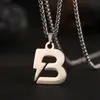 Colares de Letras em Aço Inoxidável Europeus e Americanos, Pingentes Geométricos em Aço Titânio, Estilo Unissex, Acessórios Personalizados à Prova d'Água, Joias de Ouro Real Transfronteiriças