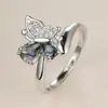 Anillo de Mariposa Colorido Elegante de Lujo Europeo y Americano con Diamantes Brillantes para Celebridades de Internet Femeninas Anillo Personalizado