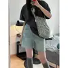 Comércio Transfronteiriço Verão 2026 Novas Calças de Corte Reto Hot Girl Jeans Ultra-Curtos Feminino Justo ao Corpo Estilo Americano Cintura Baixa Desgastado
