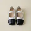 Zapatos planos de hebilla única con perlas, delicados y versátiles, bailarinas, nuevo estilo Otoño 2026, estilo Coco Chanel, bloques de color, Mary Janes de suela plana
