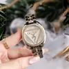 Reloj de Moda para Mujer de Venta Caliente Transfronterizo con Correa de Acero e Incrustaciones de Diamantes, Diseño de Nicho, Reloj de Cuarzo Resistente al Agua de Aleación para Estudiantes