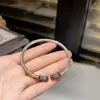 Nuevo Pulsera de Plata de Ley Estilo Chino con Pulsera Sólida Dorada Diseño de Nicho Lujo de Alta Gama Patrón de Hierba Tang Elegante Exquisito Lujo Accesible