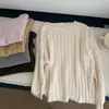 Otoño temprano 2026 suéter de punto tipo pullover de forro polar oso de miel/estilo coreano simple color liso rayas verticales top versátil para mujer