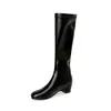 Beleza de pernas longas~ Botas afinadoras que aumentam a altura interna, inverno de 2026, botas longas de cano alto elásticas de bico redondo e salto médio para mulheres