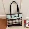 Bolsa Tote Ombro Grande Capacidade Casual Doce Chique Xadrez Retrô Feminina 2026 Nova Bolsa Menina Borboleta