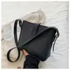 Cross2026 Nova Bolsa de Grande Capacidade Outono Versátil Simples Retrô Feminina Bolsa de Ombro Transversal Popular Bolsa Saco