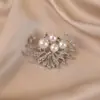 Broche de Mariposa de Metal, Gama Alta, Accesorios de Nicho de Lujo Accesible, Ramillete Retro de Moda, Pines para Ropa, Joyería Antiexposición