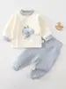Conjunto de ropa interior térmica de otoño e invierno para bebé, de cintura alta, protector de barriga, algodón puro, top y pantalones acolchados de otoño, ropa para recién nacidos