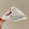 Pinza para el Cabello Triangular de Satén de Alta Calidad Color Sólido Etiqueta Dorada Pinza de Tiburón Pinza para el Cabello de Viajero de Gama Alta Mujeres Elegantes
